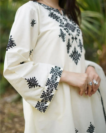 JUNA Dananeer Design LAWN EMB 3PC - Stylosefashion