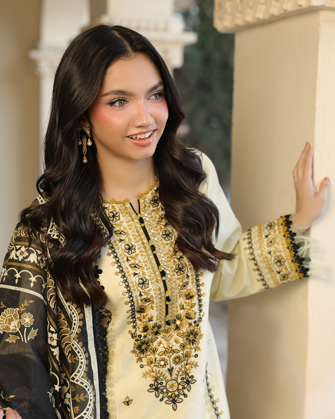CREAMY  - 3PC EMBROIDERED - Stylosefashion