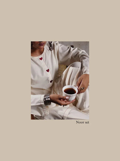 WHITE HEART 3PC ( FARSHI SHALWAR ) - Stylosefashion